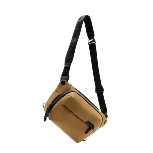 Peak Design Everyday Sling 3L Coyote – Ansicht 3 Peak Design Everyday Sling 3L Coyote – Detailansicht